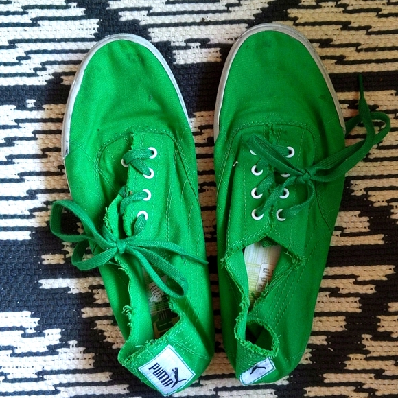 Puma Other - Men's Puma Green Canvas Sneaker